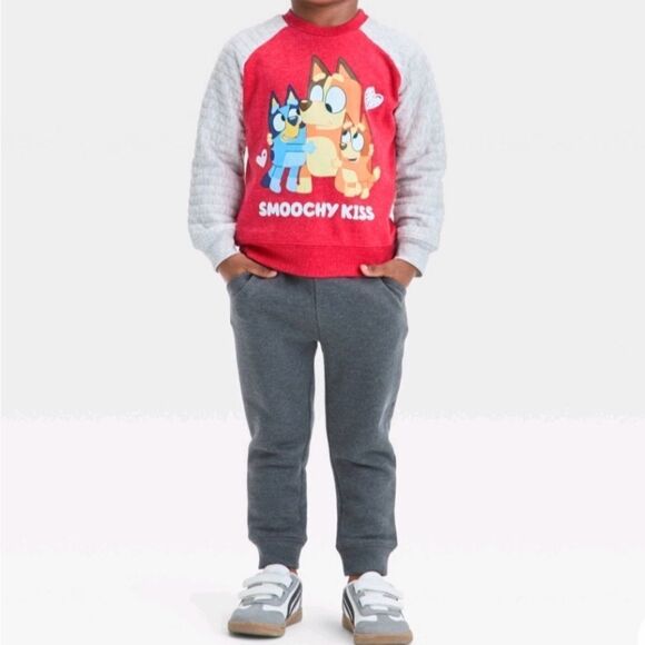 Toddler Bluey & Friend "Smoochy Kiss" Valentine's Easter Pullover Sweater - Picture 5 of 9